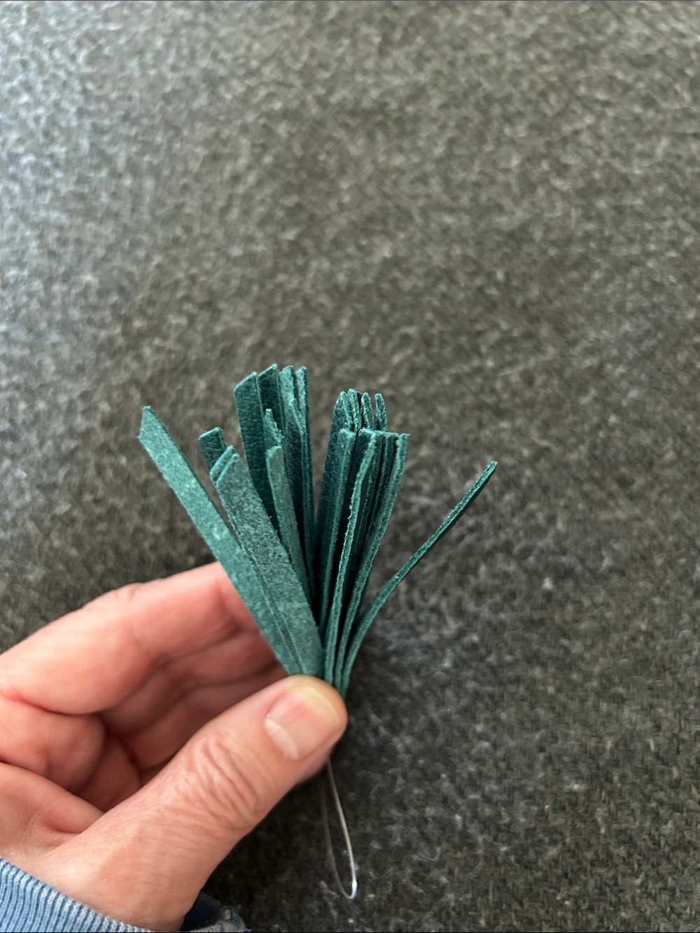 Portland Leather Emerald Green Tassel Keyring with Gold Hardware - Picture 3 of 5